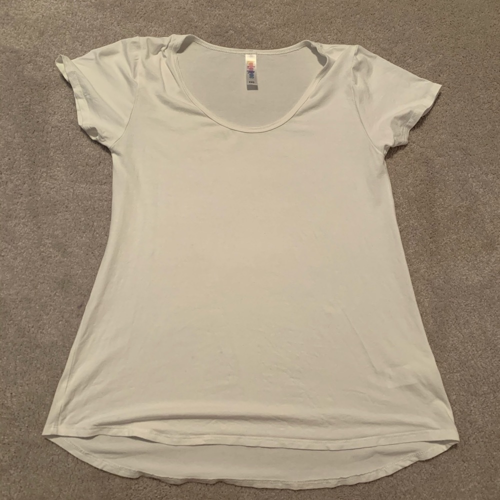 Lularoe XXS T-shirt. Never worn